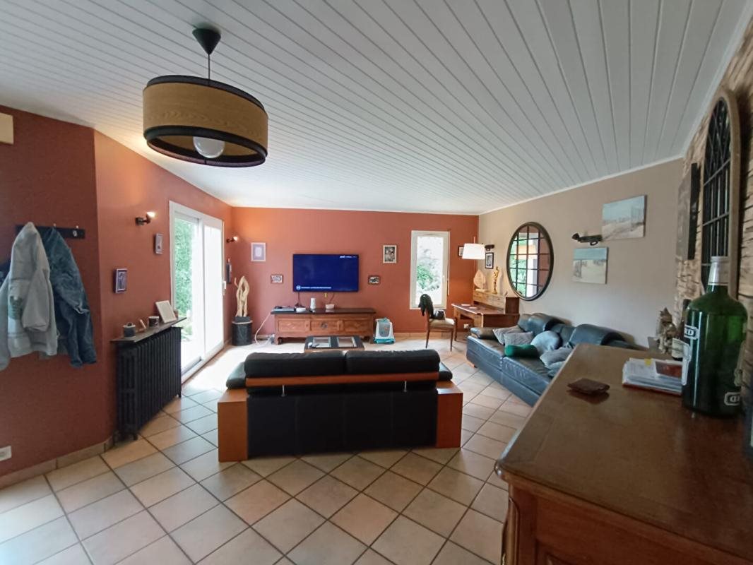 Maison à vendre, 113m², Saint-Goazec