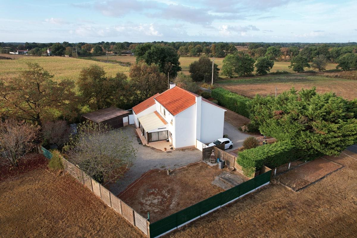 Maison à vendre, 185m², Saint-Hilaire-de-Chaléons