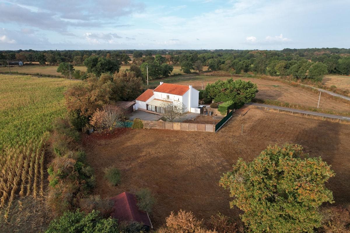 Maison à vendre, 185m², Saint-Hilaire-de-Chaléons