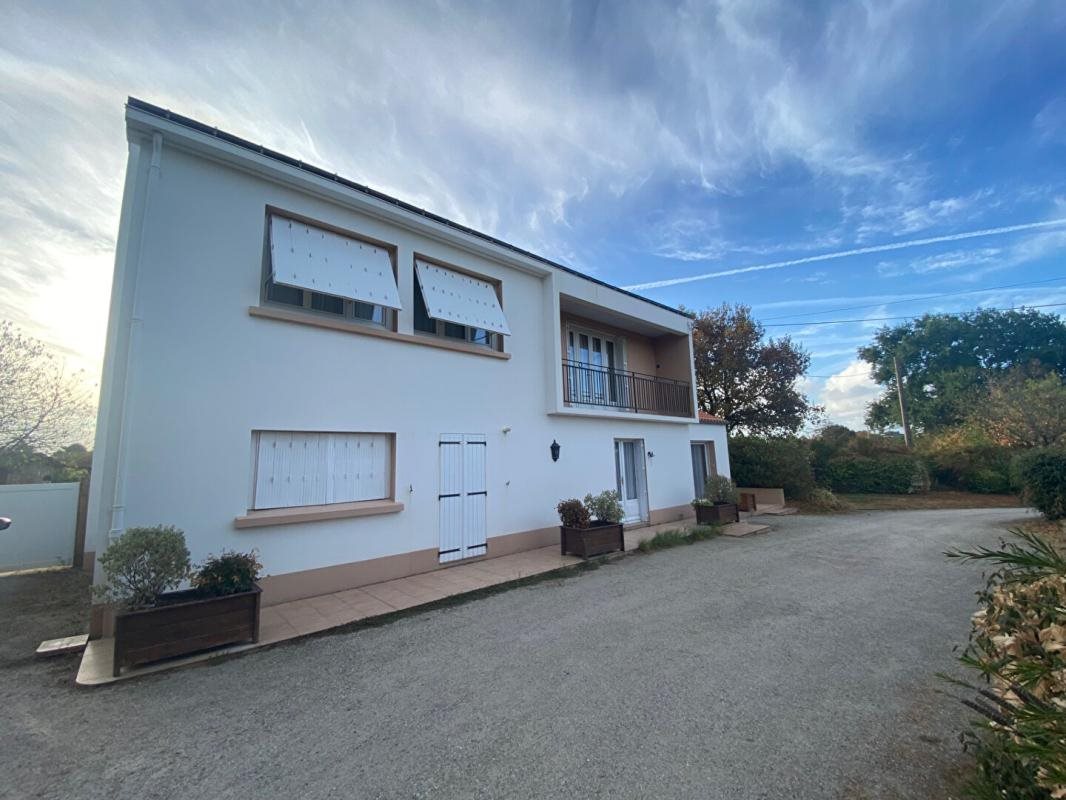Maison à vendre, 185m², Saint-Hilaire-de-Chaléons
