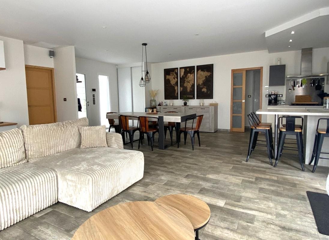 Maison à vendre, 120m², Sainte-Pazanne