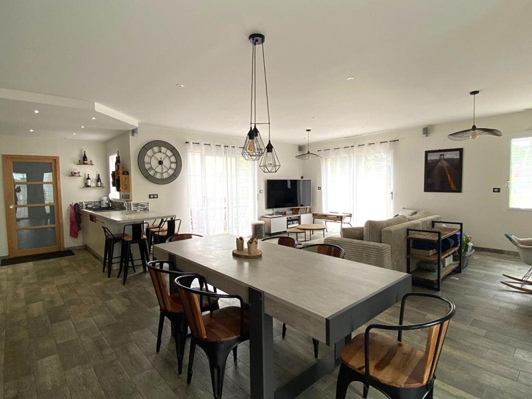 Maison à vendre, 120m², Sainte-Pazanne