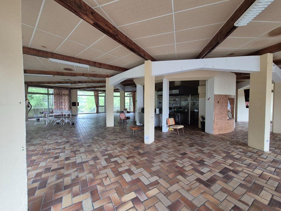 Maison à vendre, 3712m², Saint-Yrieix-le-Déjalat