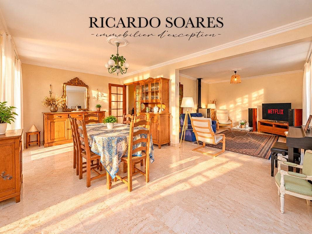 Maison à vendre, 220m², Pont-Sainte-Maxence