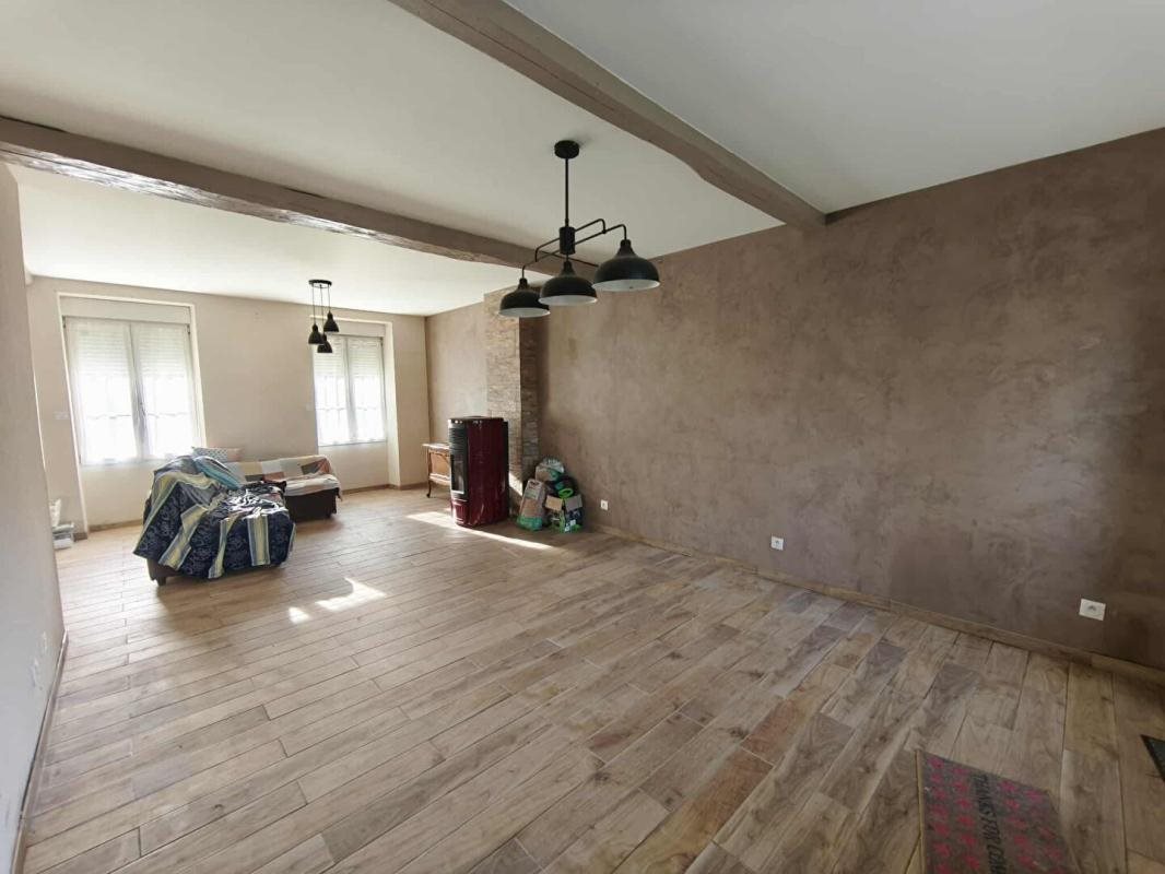 Maison à vendre, 211m², Bourg-et-Comin