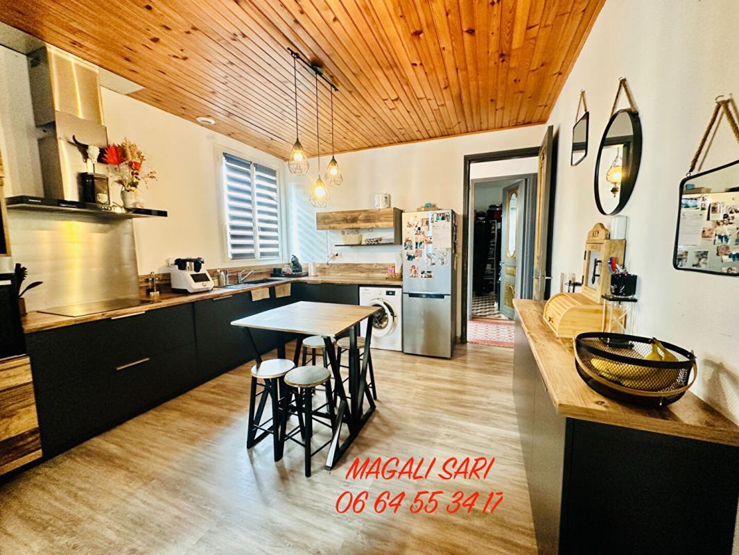 Maison à vendre, 140m², Saint-Privat-des-Vieux