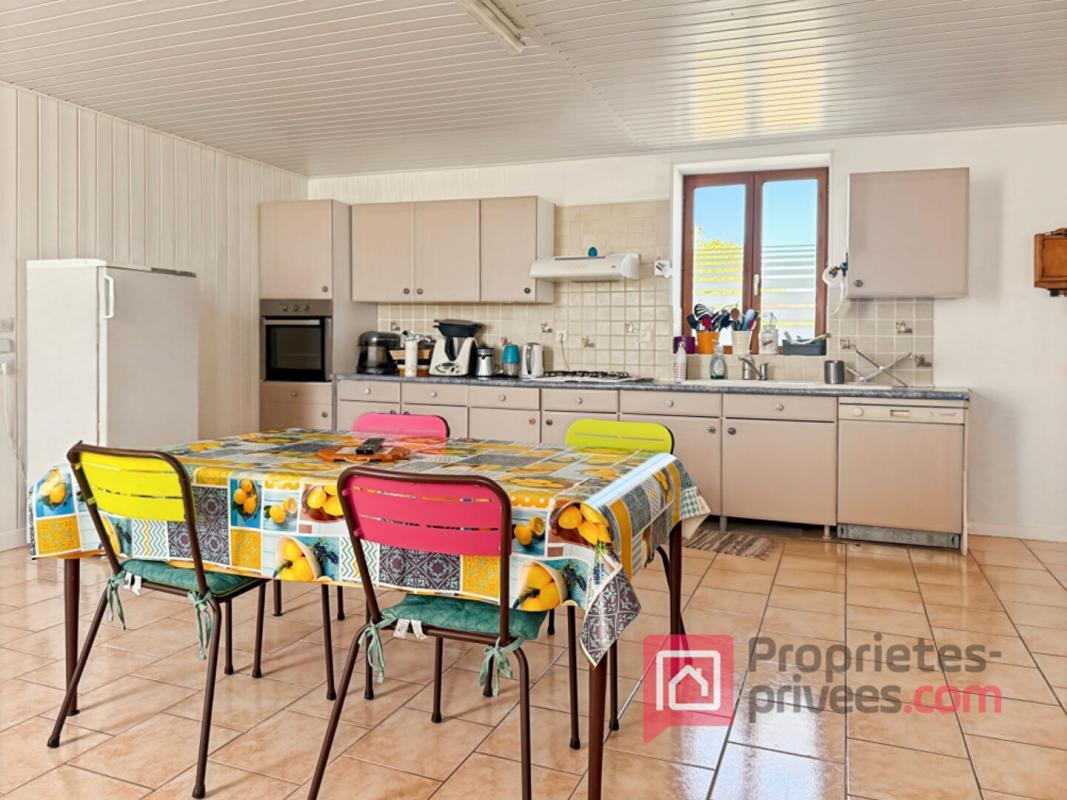Maison à vendre, 190m², Ville-sous-la-Ferté