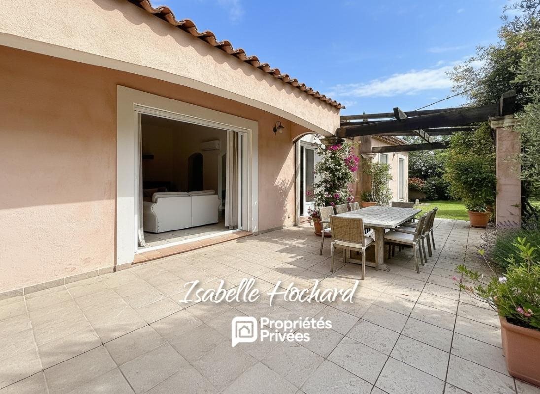 Maison à vendre, 167m², Cuers