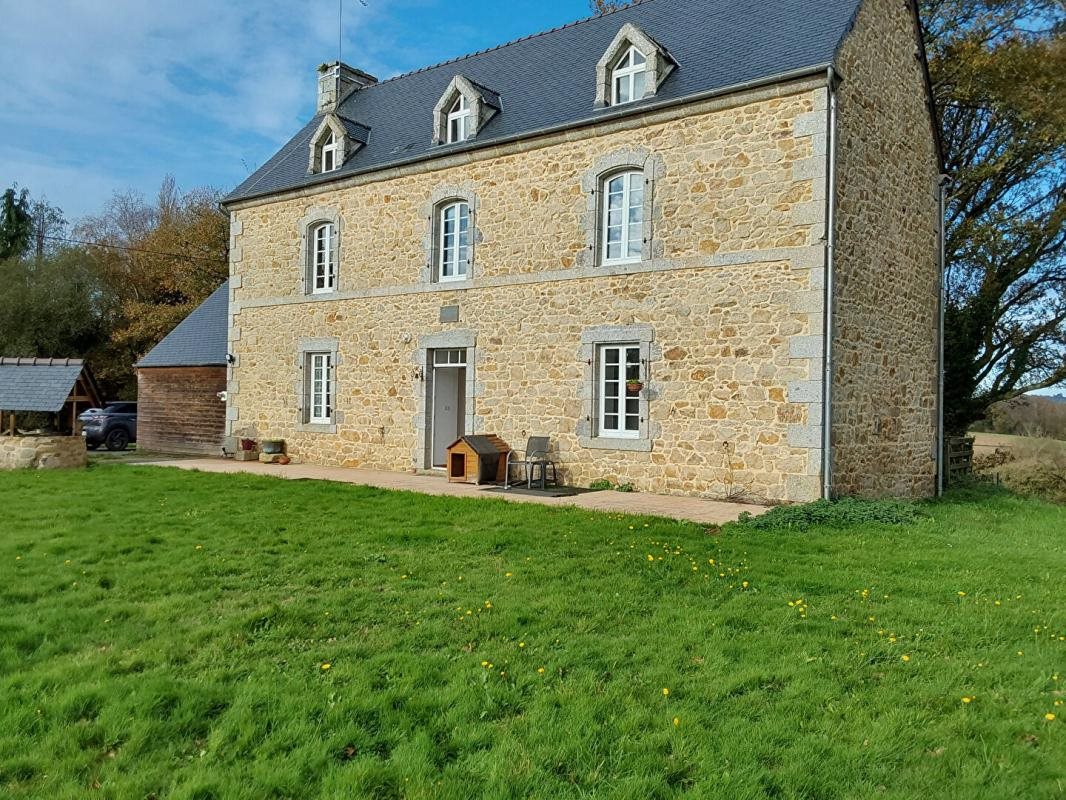 Maison à vendre, 171m², Glomel