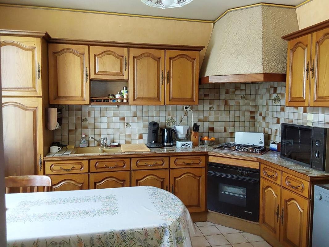 Maison à vendre, 113m², Rostrenen