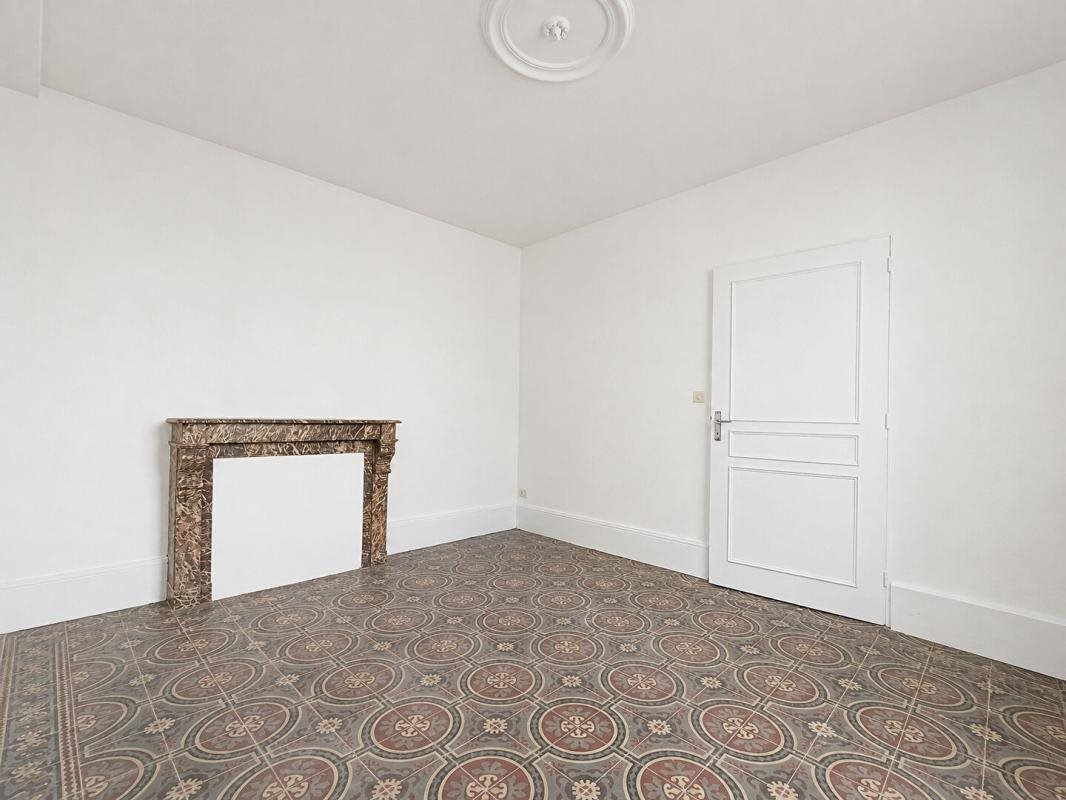 Maison à vendre, 183m², Vernoil-le-Fourrier
