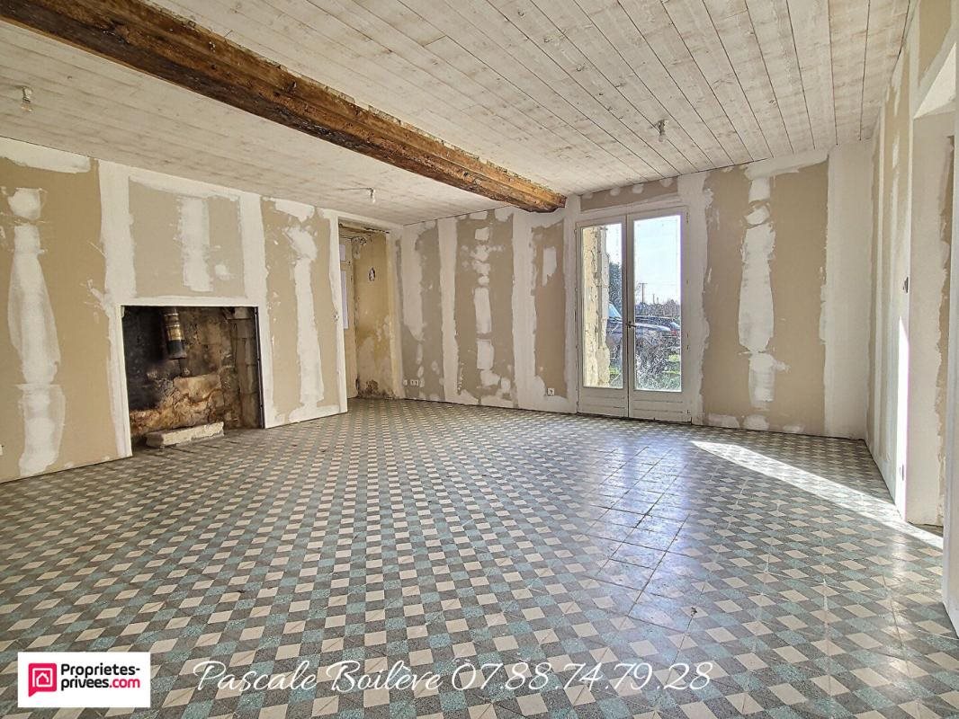 Maison à vendre, 176m², Vernoil-le-Fourrier