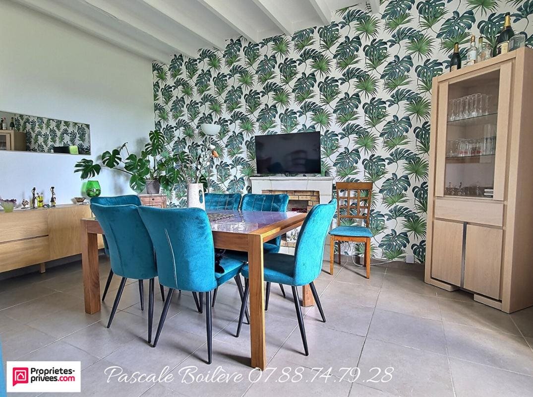Maison à vendre, 109m², Vernoil-le-Fourrier