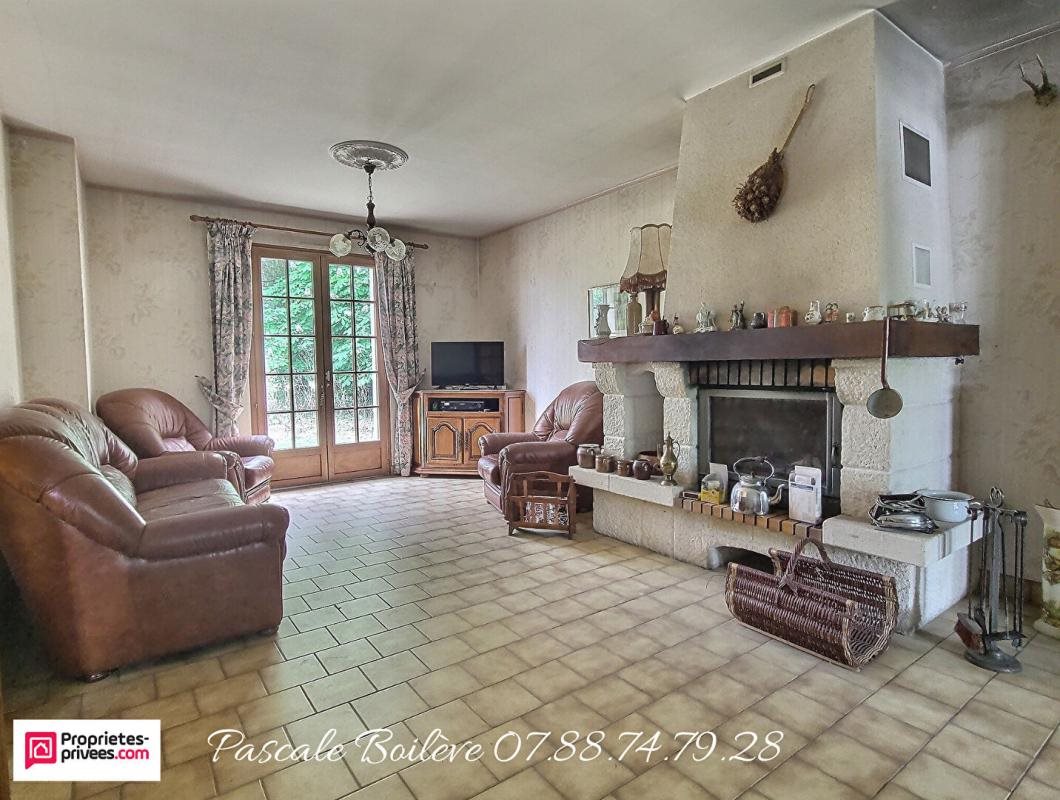 Maison à vendre, 107m², Vernoil-le-Fourrier