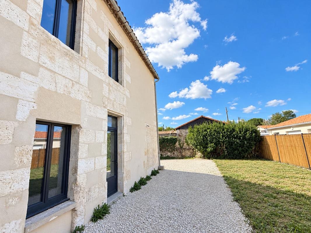 Maison à vendre, 161m², Gond-Pontouvre