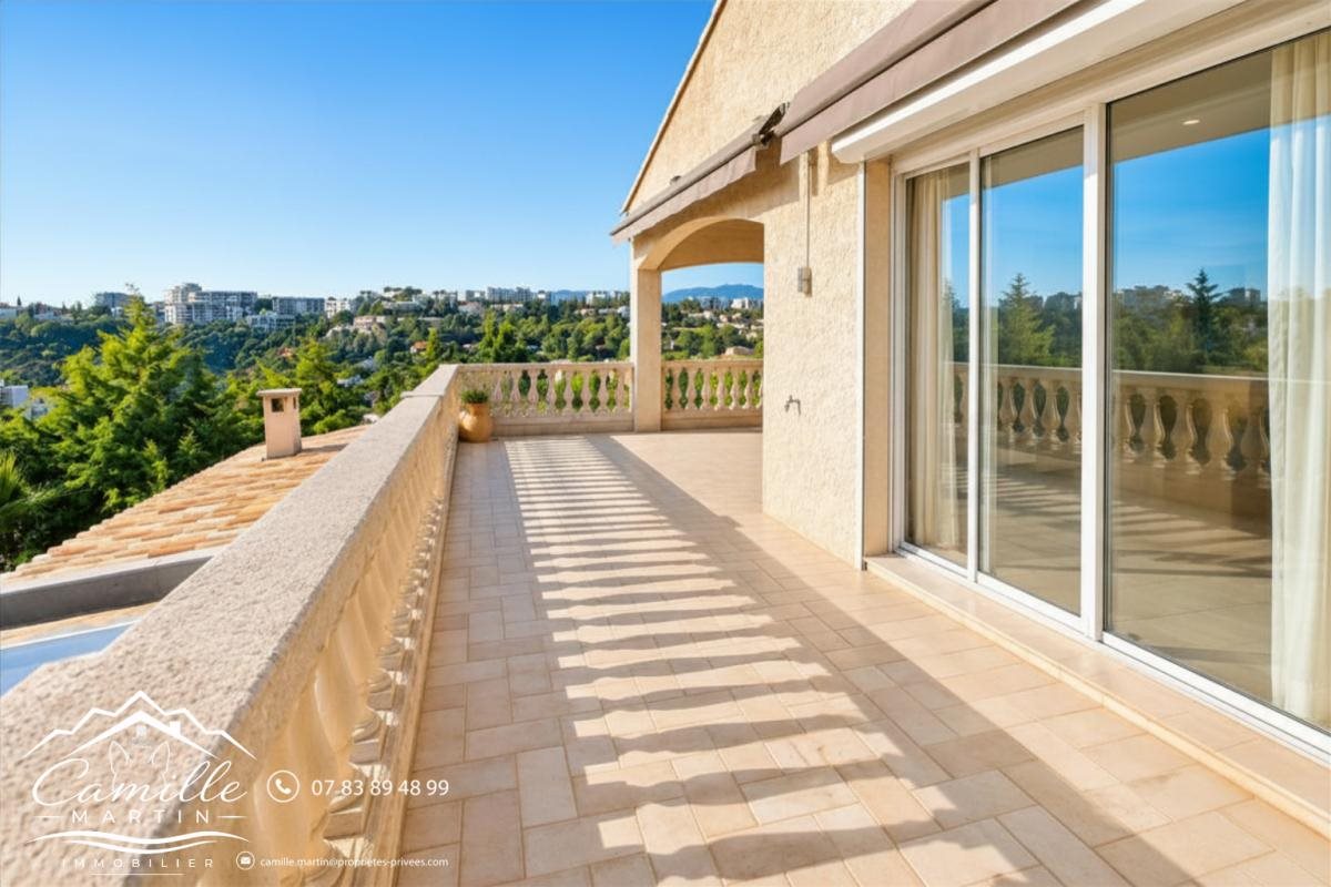 Maison à vendre, 251m², Saint-Raphaël
