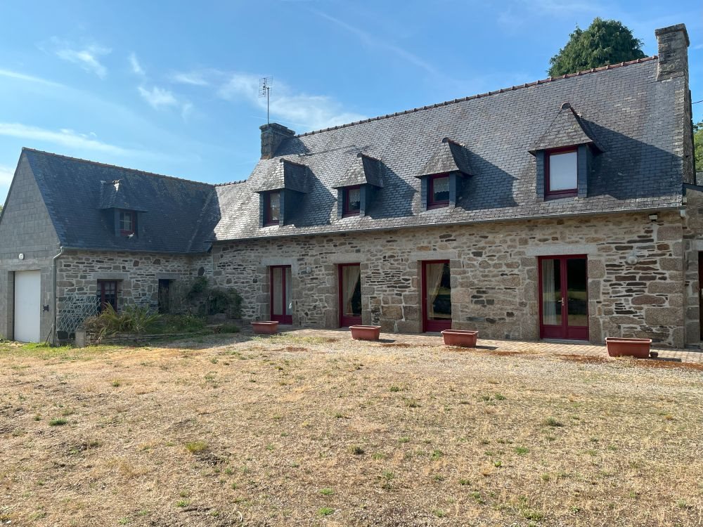 Maison à vendre, 136m², Plounévez-Quintin