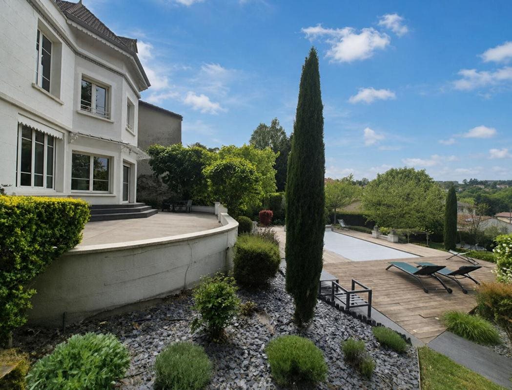 Maison à vendre, 275m², Saint-Étienne