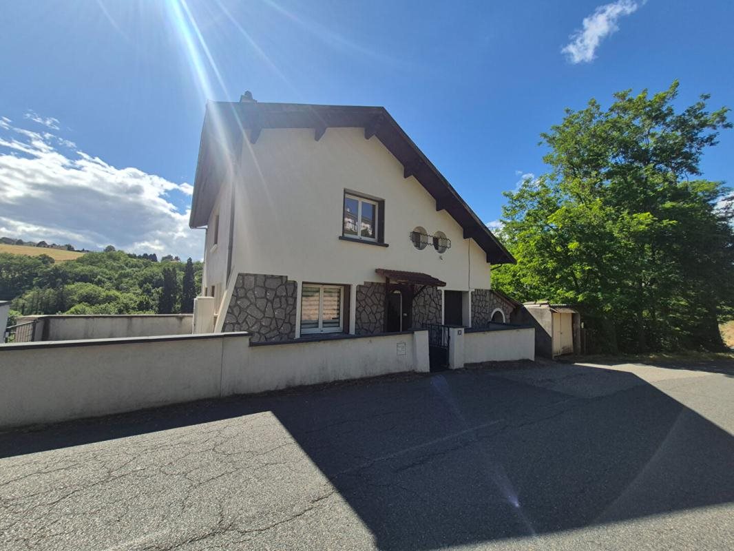 Maison à vendre, 231m², Le Chambon-Feugerolles