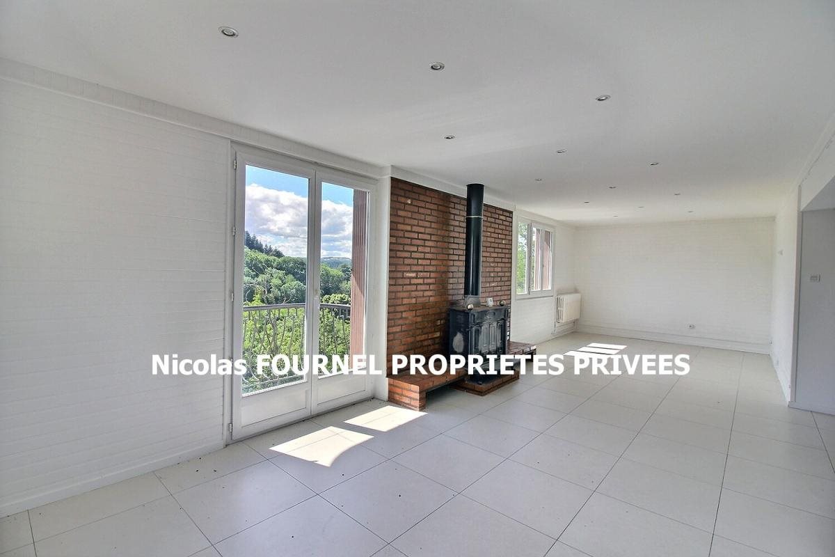 Maison à vendre, 231m², Le Chambon-Feugerolles