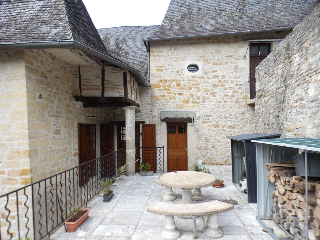 Maison à vendre, 202m², Terrasson-Lavilledieu