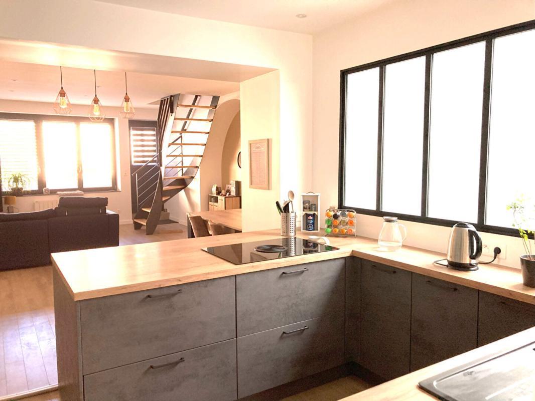 Maison à vendre, 94m², Lentilly