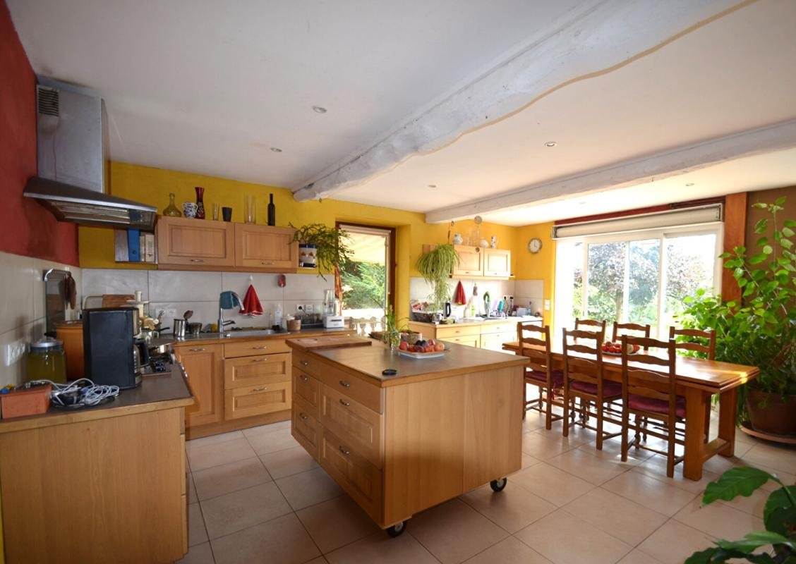 Maison à vendre, 220m², Lentilly