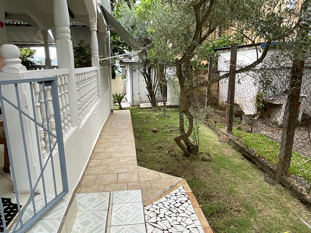 Maison à vendre, 155m², Basse-Terre
