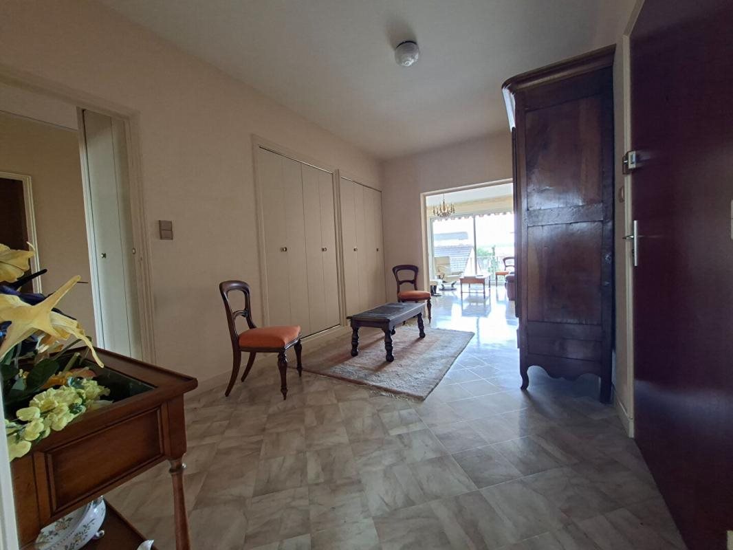Appartement à vendre, 108m², Montceau-les-Mines