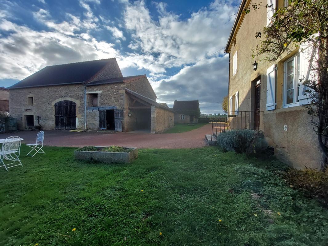Maison à vendre, 143m², Saint-Laurent-en-Brionnais