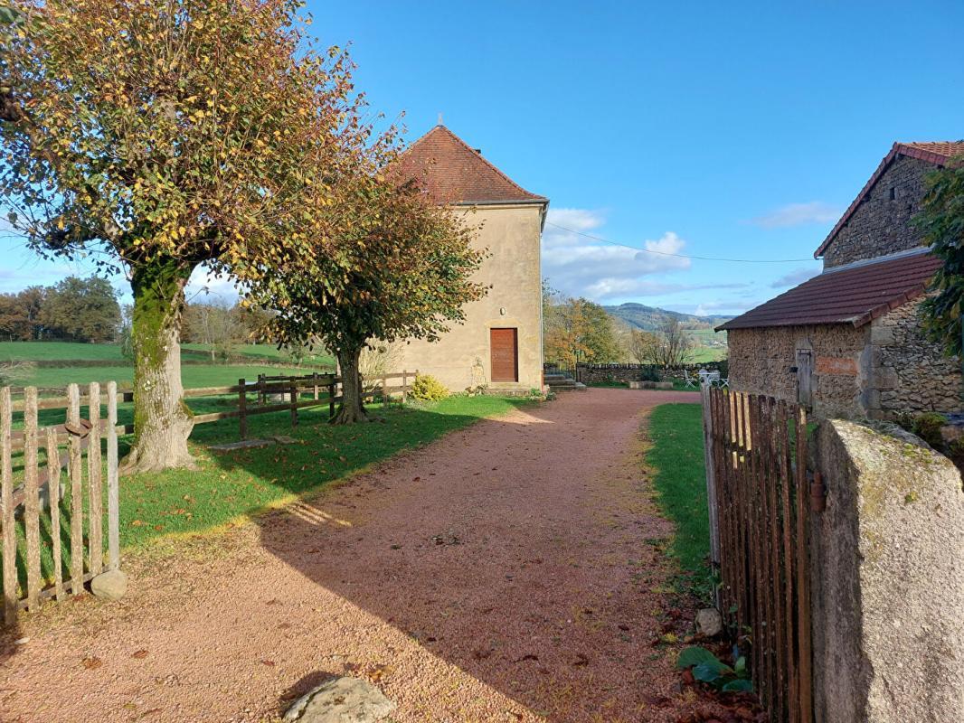 Maison à vendre, 143m², Saint-Laurent-en-Brionnais