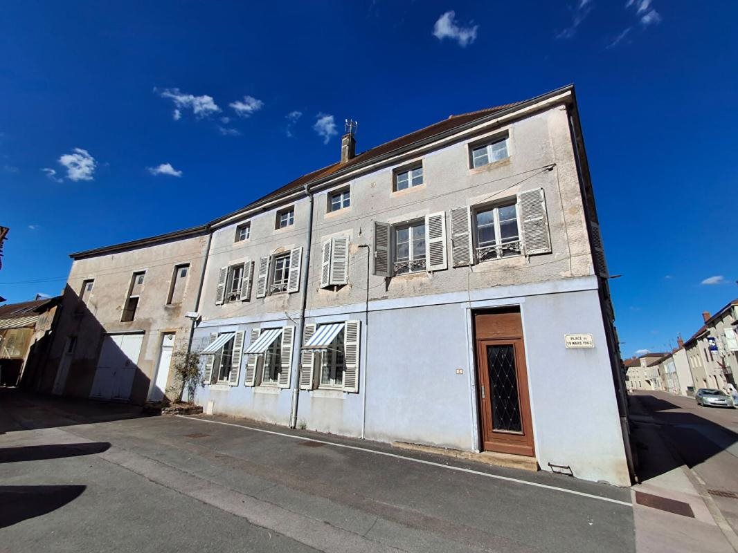 Maison à vendre, 350m², Salornay-sur-Guye