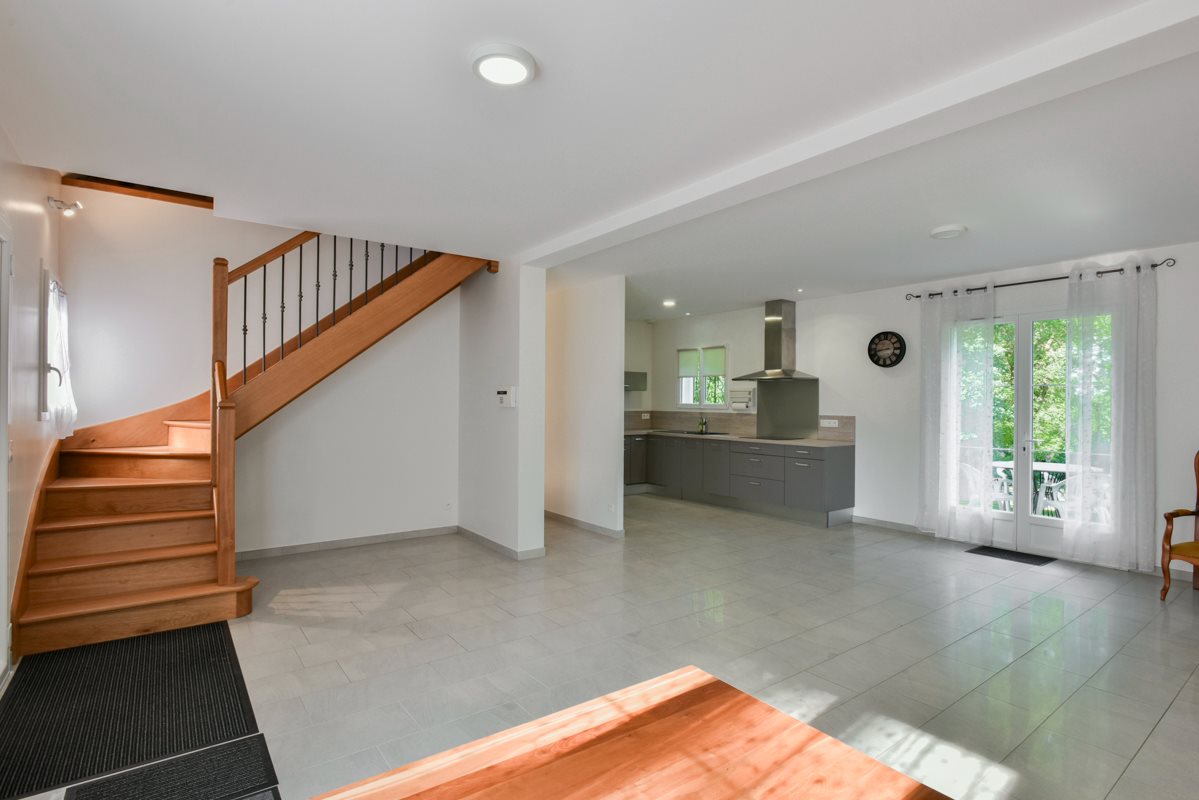 Maison à vendre, 104m², Couze-et-Saint-Front