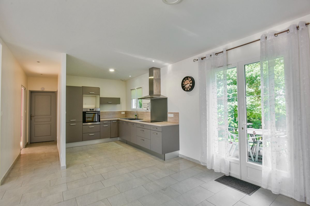 Maison à vendre, 104m², Couze-et-Saint-Front