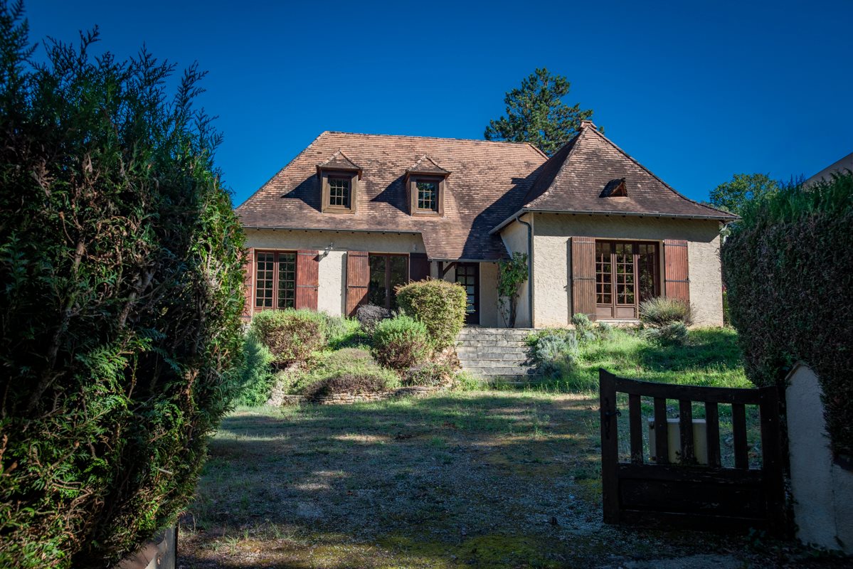 Maison à vendre, 132m², Couze-et-Saint-Front