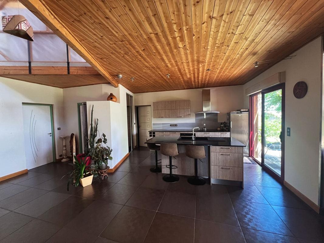 Maison à vendre, 155m², Saint-Yrieix-la-Perche