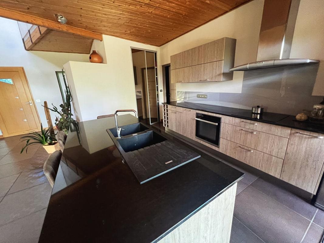 Maison à vendre, 155m², Saint-Yrieix-la-Perche