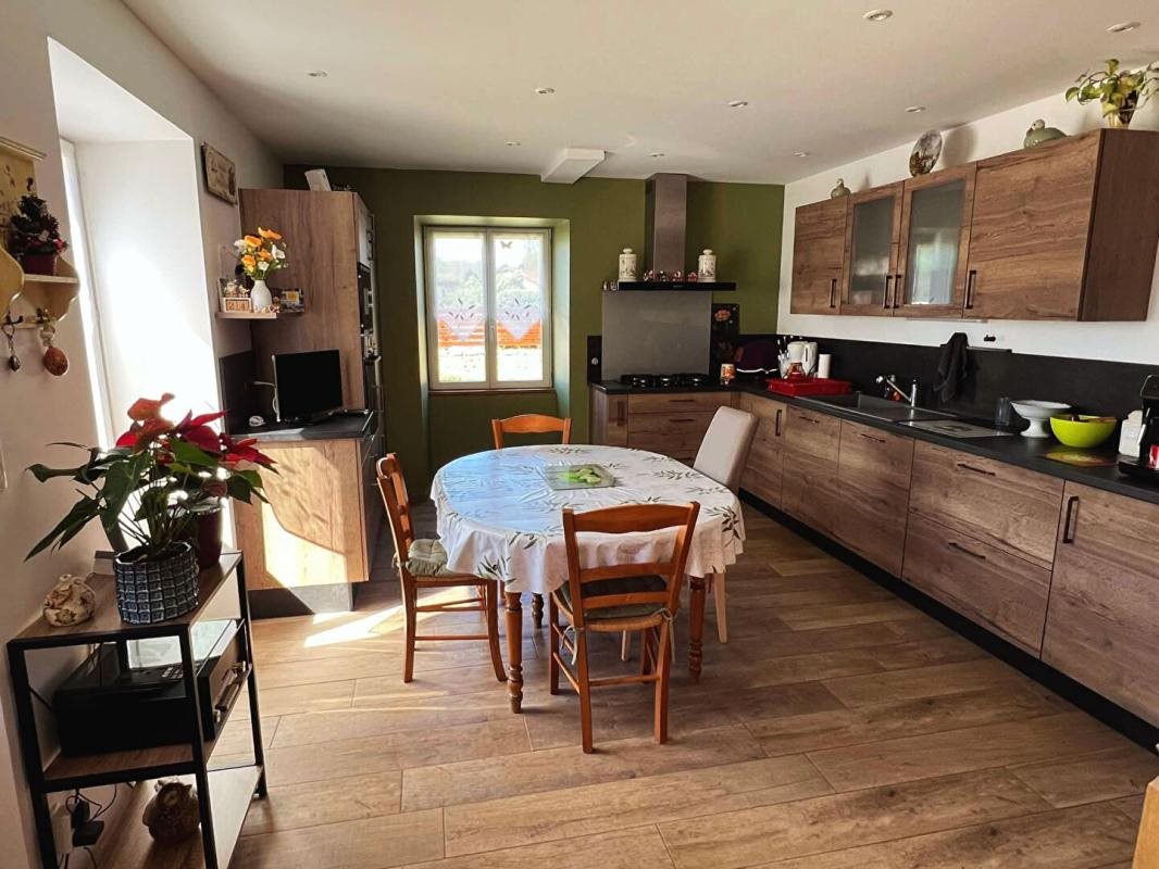 Maison à vendre, 170m², Nantheuil