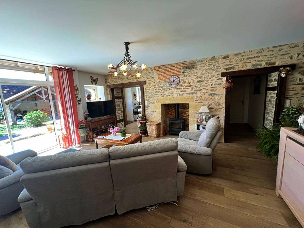 Maison à vendre, 170m², Nantheuil