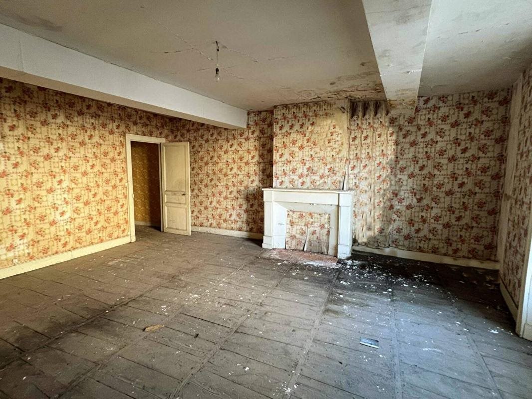 Maison à vendre, 315m², Nontron