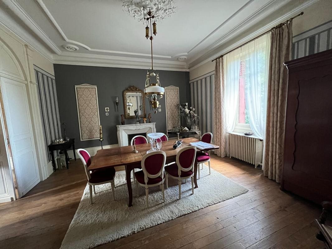 Maison à vendre, 400m², La Coquille