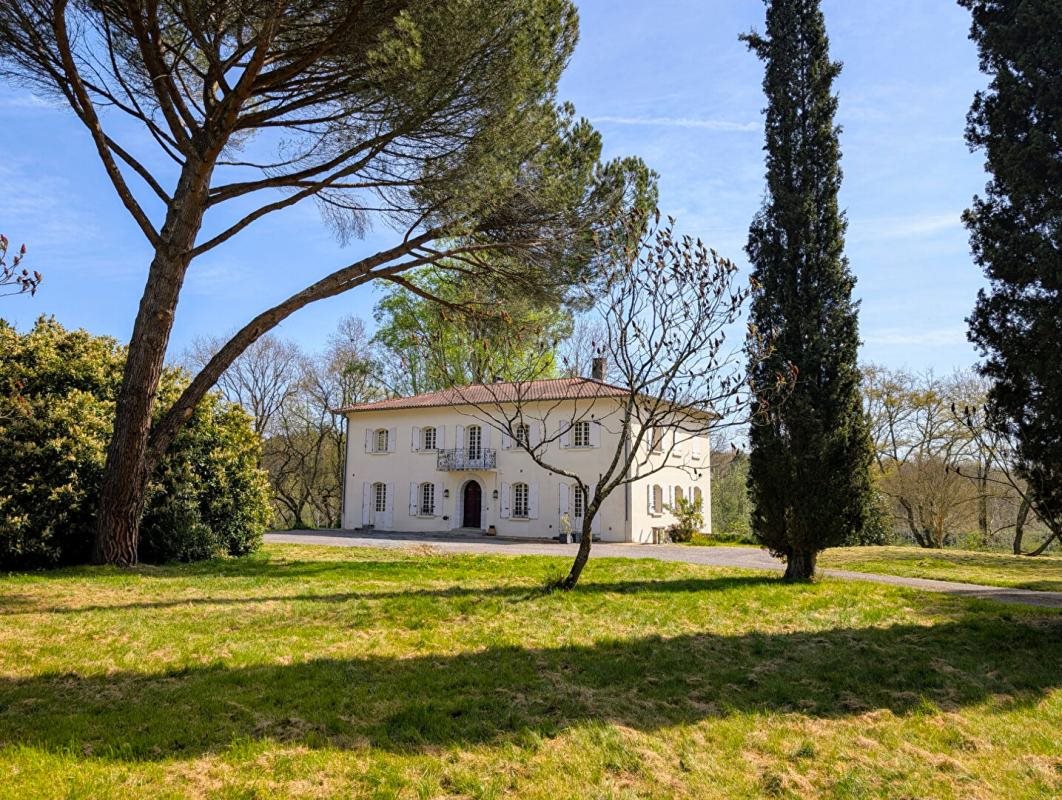 Maison à vendre, 371m², Arnaud-Guilhem