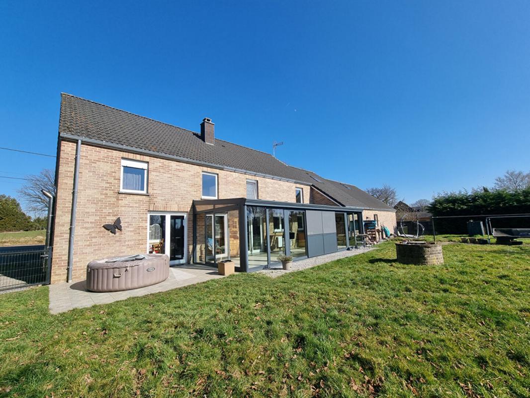 Maison à vendre, 202m², Neuville-lez-Beaulieu