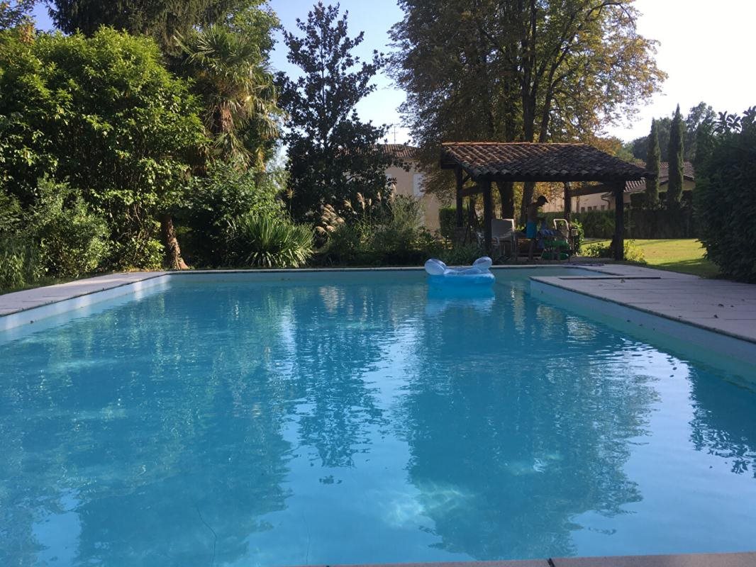 Maison à vendre, 320m², Saint-Laurent-Médoc