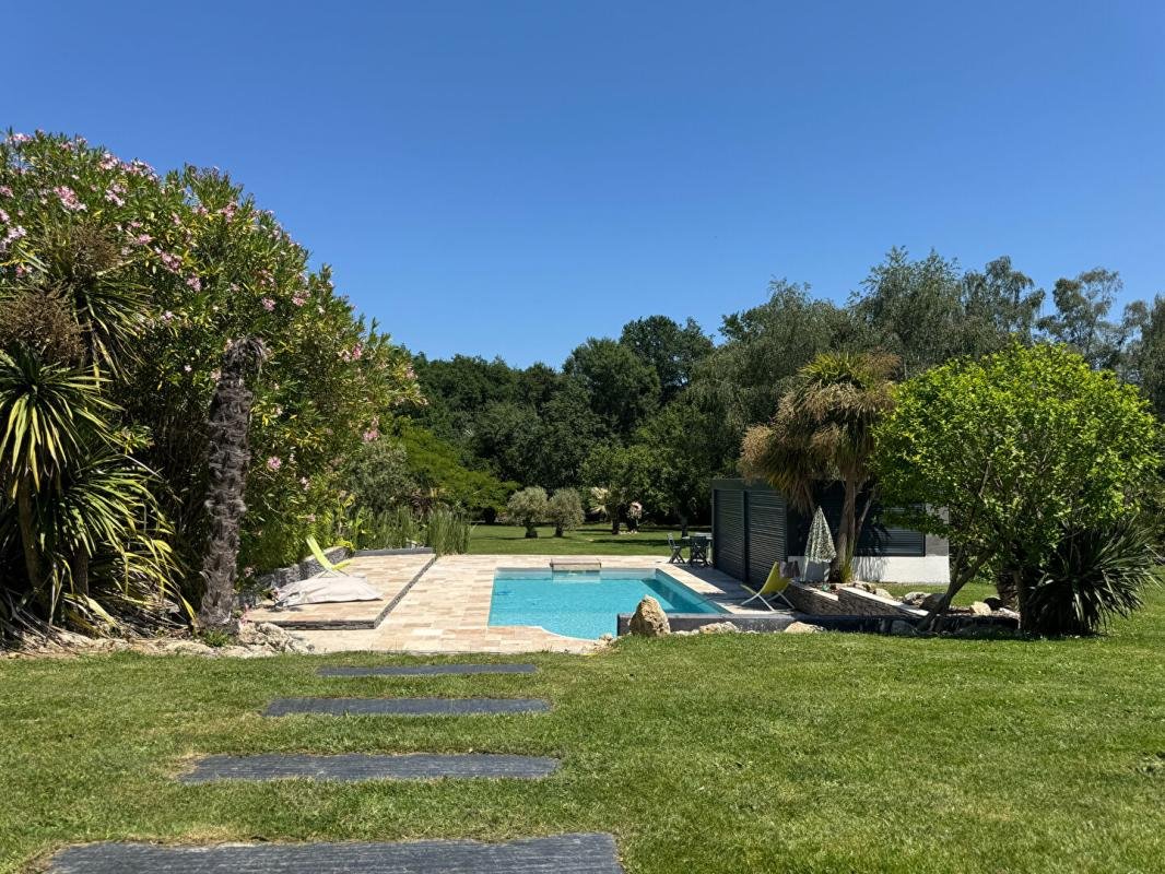 Maison à vendre, 354m², Salleboeuf