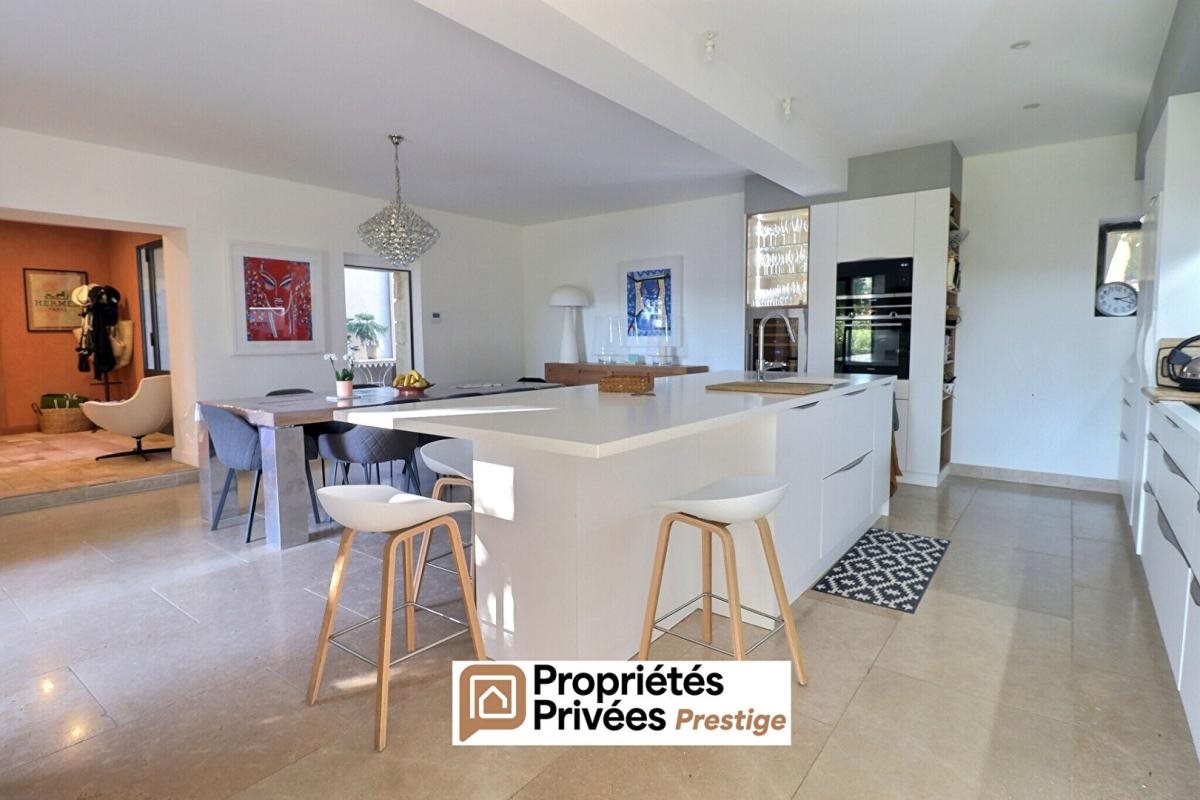 Maison à vendre, 255m², Uzès