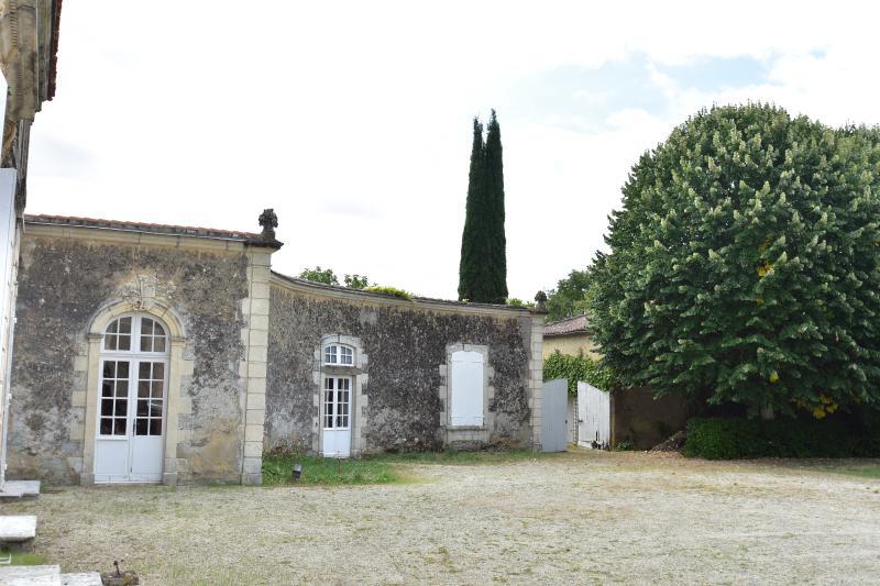 Maison à vendre, 450m², Saint-Jean-d'Angély