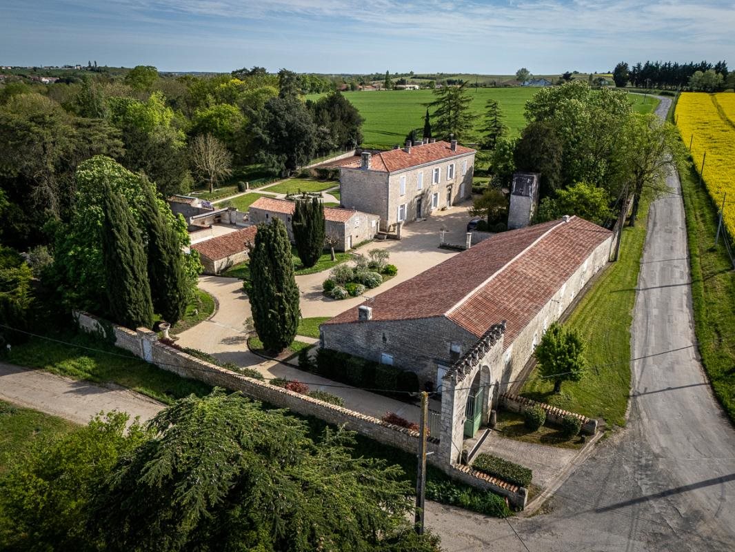 Maison à vendre, 400m², Fontenay-le-Comte