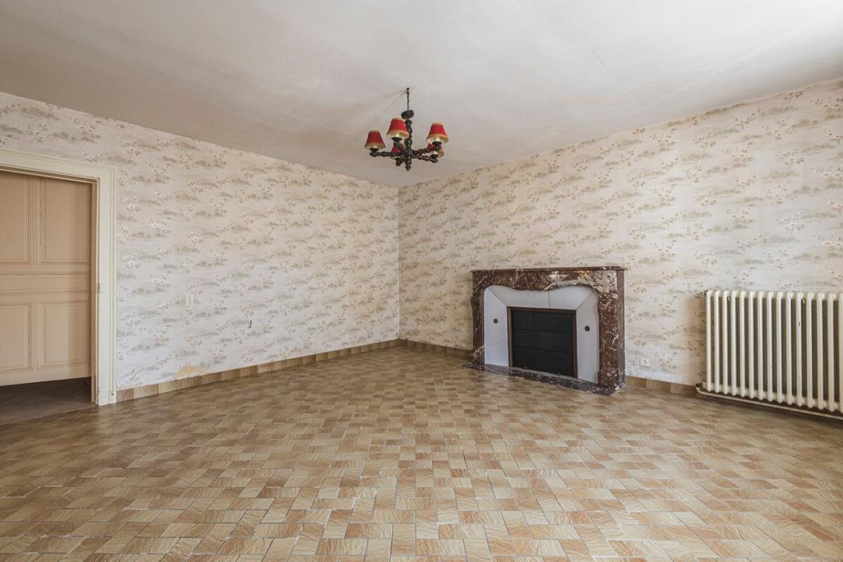 Maison à vendre, 138m², Le Châtelet-sur-Retourne
