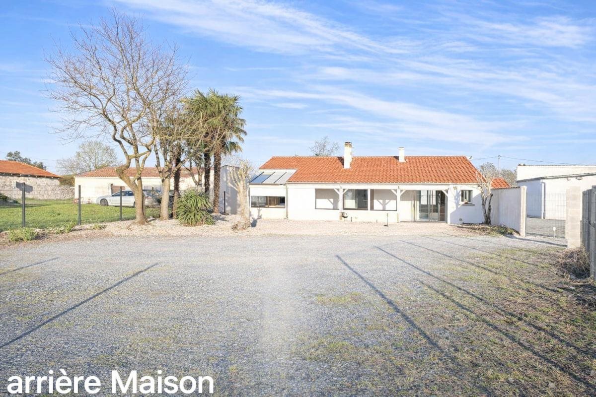 Maison à vendre, 145m², Charron